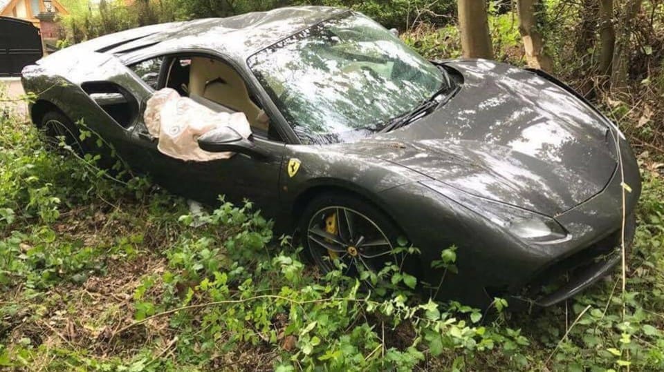 Nabourané Ferrari 488 GTB